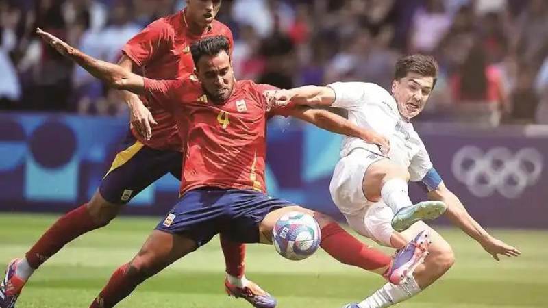 bsports必一运动(中国区)官方网站 边后卫：攻守两端的平衡